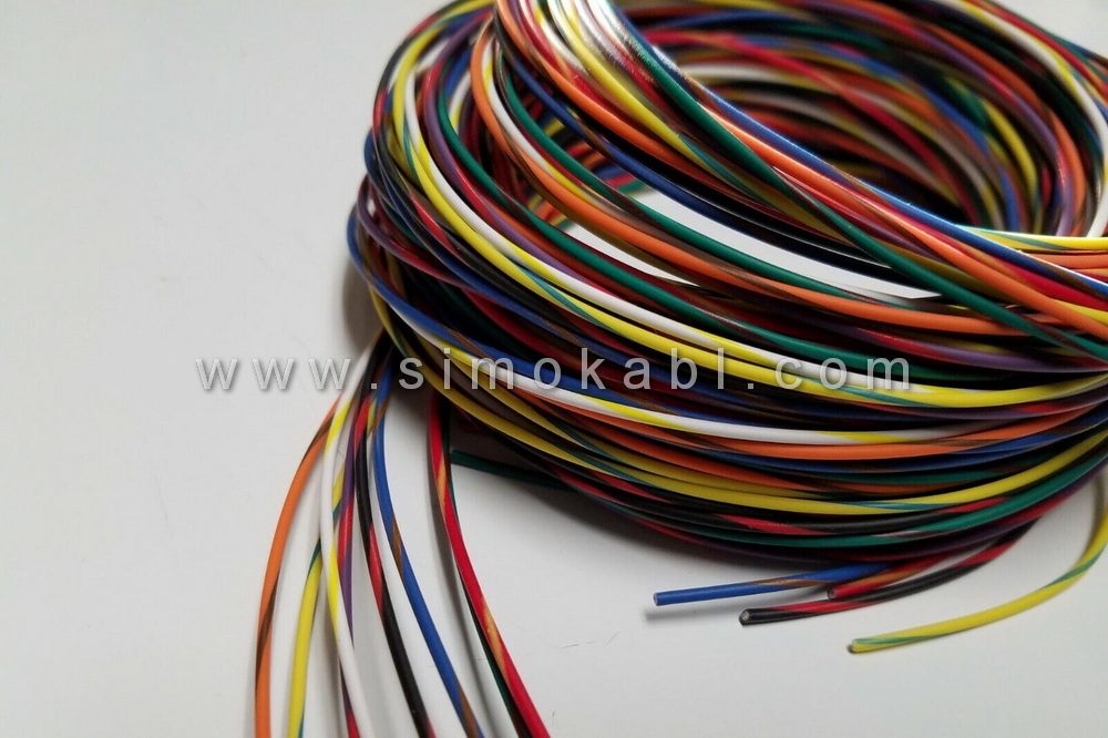 سیم خودرویی خط دار